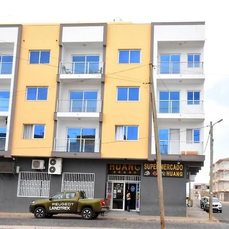 Lovely - Luxury 3 Bedrooms 500M From The Beach. سانتا ماريا المظهر الخارجي الصورة